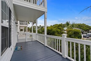 Terrace/patio - 2nd Row, pool access,outdoor dining, grill. 2 king beds. Short walk to beach.  (Surfside Beach)