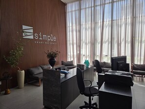 Superior Studio Suite | Lobby - Bela Hospedagem - 1701 Simple Smart, vista mar (João Pessoa)