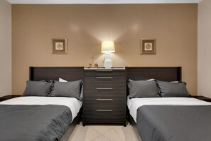 4 bedrooms, desk, iron/ironing board, free WiFi