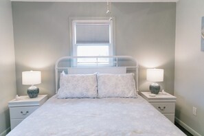 4 habitaciones, escritorio, tabla de planchar con plancha y wifi gratis 