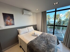 Deluxe Apartment, 2 Bedrooms, Patio, Beachfront | Hypo-allergenic bedding, free WiFi, bed sheets - Bela Hospedagem - Fortune, beira mar em Cabo Branco (Joao Pessoa)