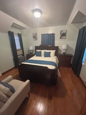 3 bedrooms, iron/ironing board, free WiFi, bed sheets