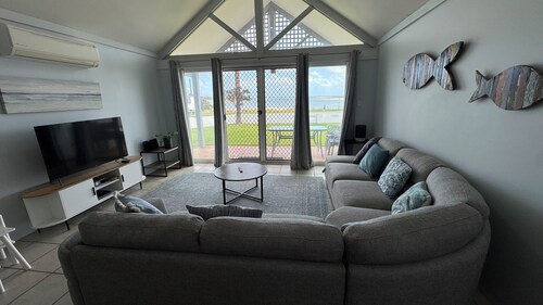Prime Waterfront Apartment 1 in Kalbarri – Views, Space & Location