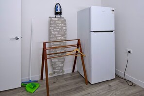 Interior - Sunrises Kalbarri, entire large family home (Kalbarri)