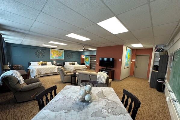1 bedroom, desk, iron/ironing board, free WiFi