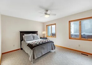 5 bedrooms, WiFi