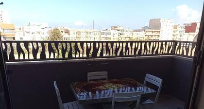 Furnished apartment in secure residence 300m from private and public beaches