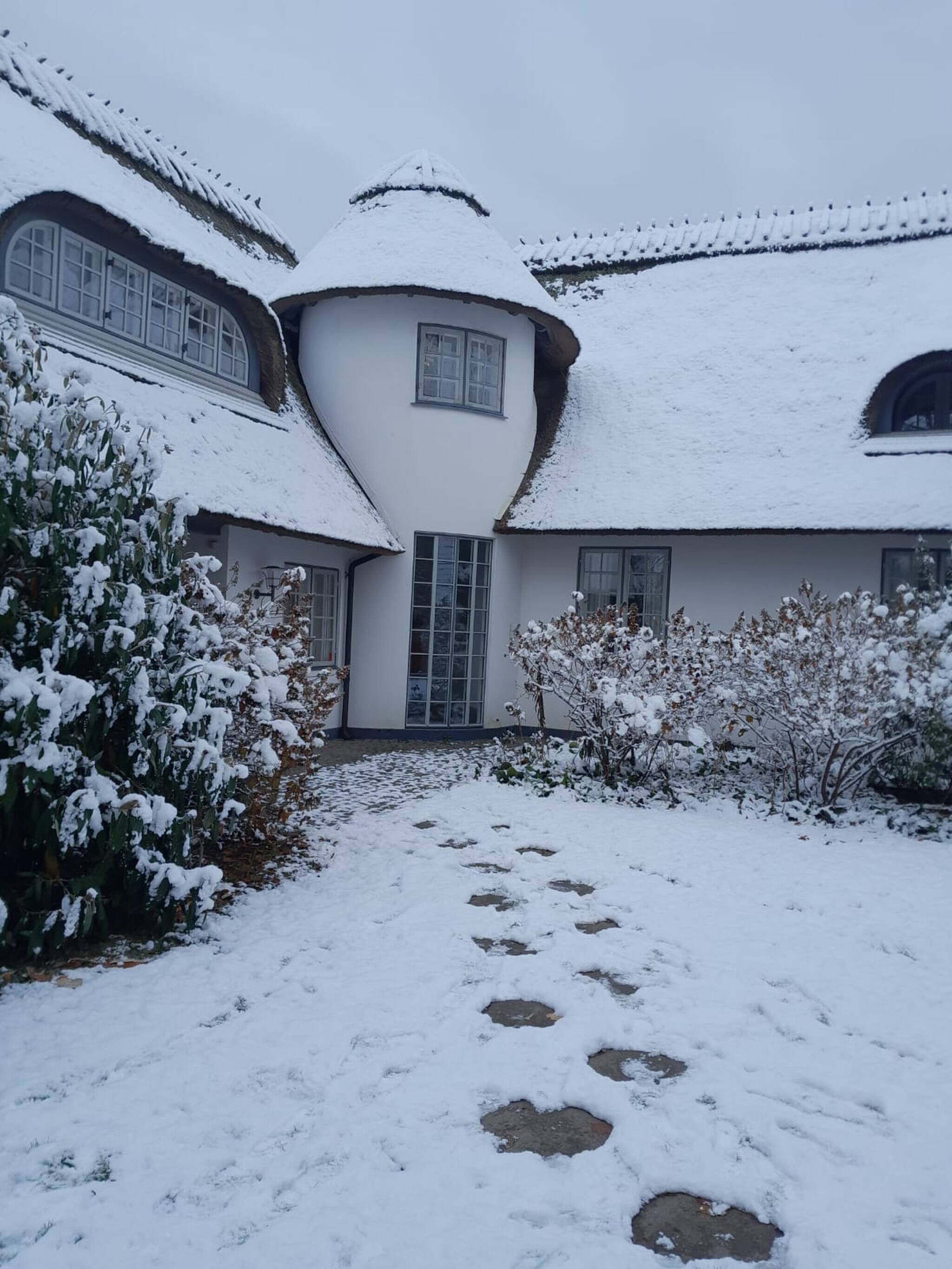 Huvila, 5 makuuhuonetta, esteetön, parveke | Ulkopuoli