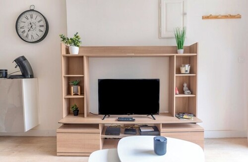 Defrance girls between Thermes & volcans