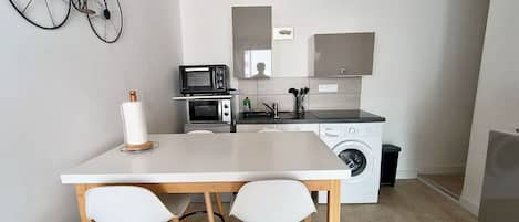 Microonde, forno, piano cottura
