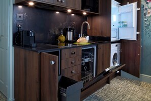 Microondas y lavavajillas 