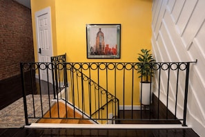 Interior detail - West Philadelphia Modern Hotel & Suites (Philadelphia)