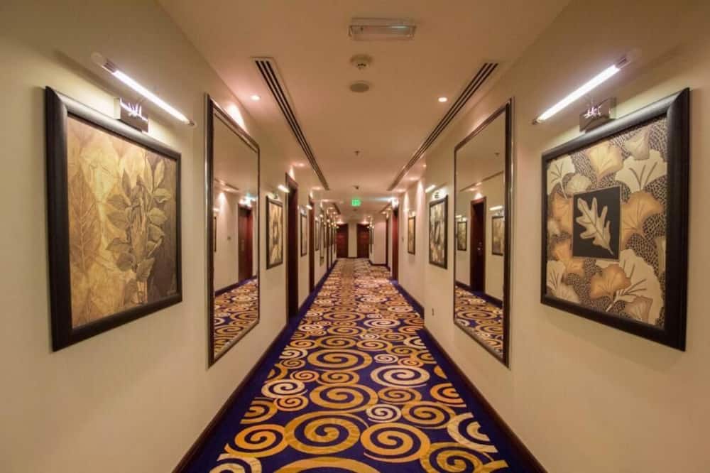 Premium Strato Hotel