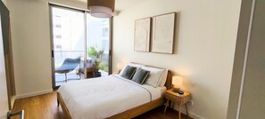 1 bedroom, iron/ironing board, travel cot, free WiFi - Bayline Luxury Condo • Beachfront - Pool - Gym - SPA (Armação de Pêra)