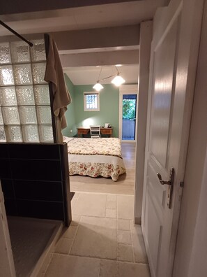 2 Schlafzimmer, Bügeleisen/Bügelbrett, WLAN