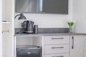 Interior - Double Ensuite Room + Shared Kitchen + Fast Wi-Fi (Grangemouth)