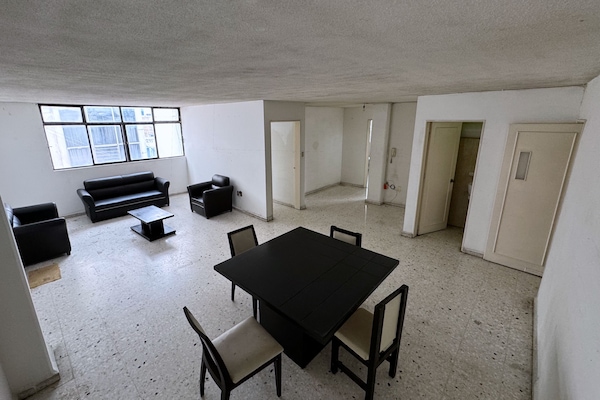 Classic Apartment, City View | Dining room