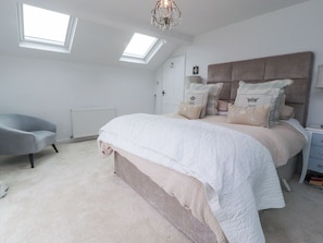 5 bedrooms, individually decorated, individually furnished, free WiFi - The Old Coach House (Preston)