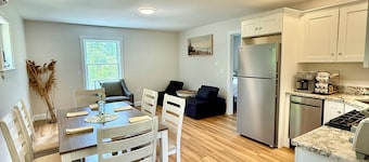 Brand new 2BR, 1.5BA-close to amenities yet feels secluded. 2 story, AC, wifi!