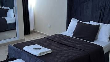 3 bedrooms, iron/ironing board, WiFi