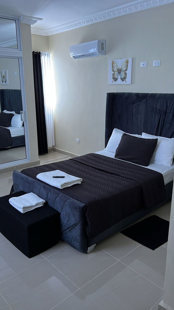 3 bedrooms, iron/ironing board, WiFi