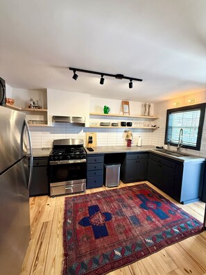 Private kitchen - Ocotillo House: Centrally Located 3Bed/3Bath Home (Marfa)