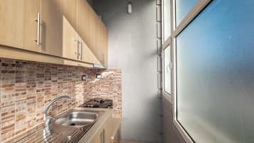 Apartment, Garden View | Private kitchen