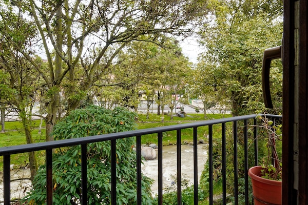 Apartamento Confort, balcón, vistas al río | Vistas desde la habitación