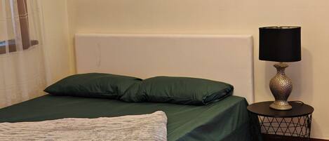 3 bedrooms, iron/ironing board, WiFi