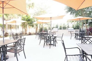 Restauration en plein air