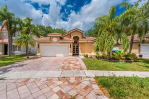 Exterior - The Sundae House/Hot Tub/Steps from Sawgrass Mall (Sunrise)