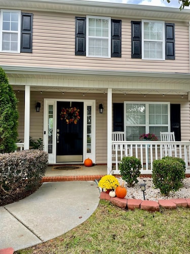 A place to enjoy Winter! nearby Skiing, Famous Christmas lights, Truist Soccer 