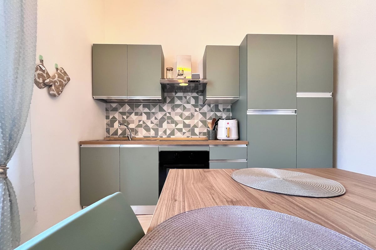 Appartamento, angolo cottura | Cucina privata | Macchina per caffè espresso, macchina per tè/caffè
