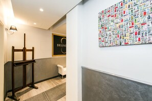 Interior - Brunelleschi Luxury Holidays (Rome)