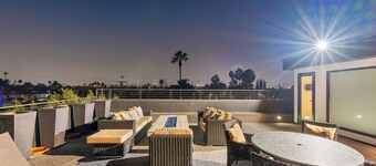 MODERN VILLA IN WEST HOLLYWOOD