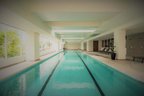 Apartment with swimming pool in condominium near the Guadalajara Zoo and Arena Guadalajara
