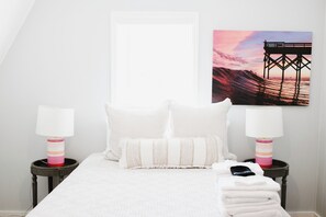 3 camere, una scrivania, Wi-Fi gratuito, lenzuola