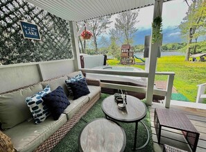 Terrace/patio - Poconos Lakefront Retreat+ HotTub+Firepit+Playground+Boats+ close to everything! (Tobyhanna)
