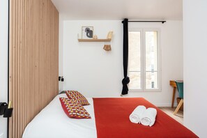 Free WiFi - Maison Geranium (Paris)