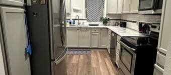 3-bedroom house in Delightful Del Rio, Texas with WiFi , AC. Come take a look.