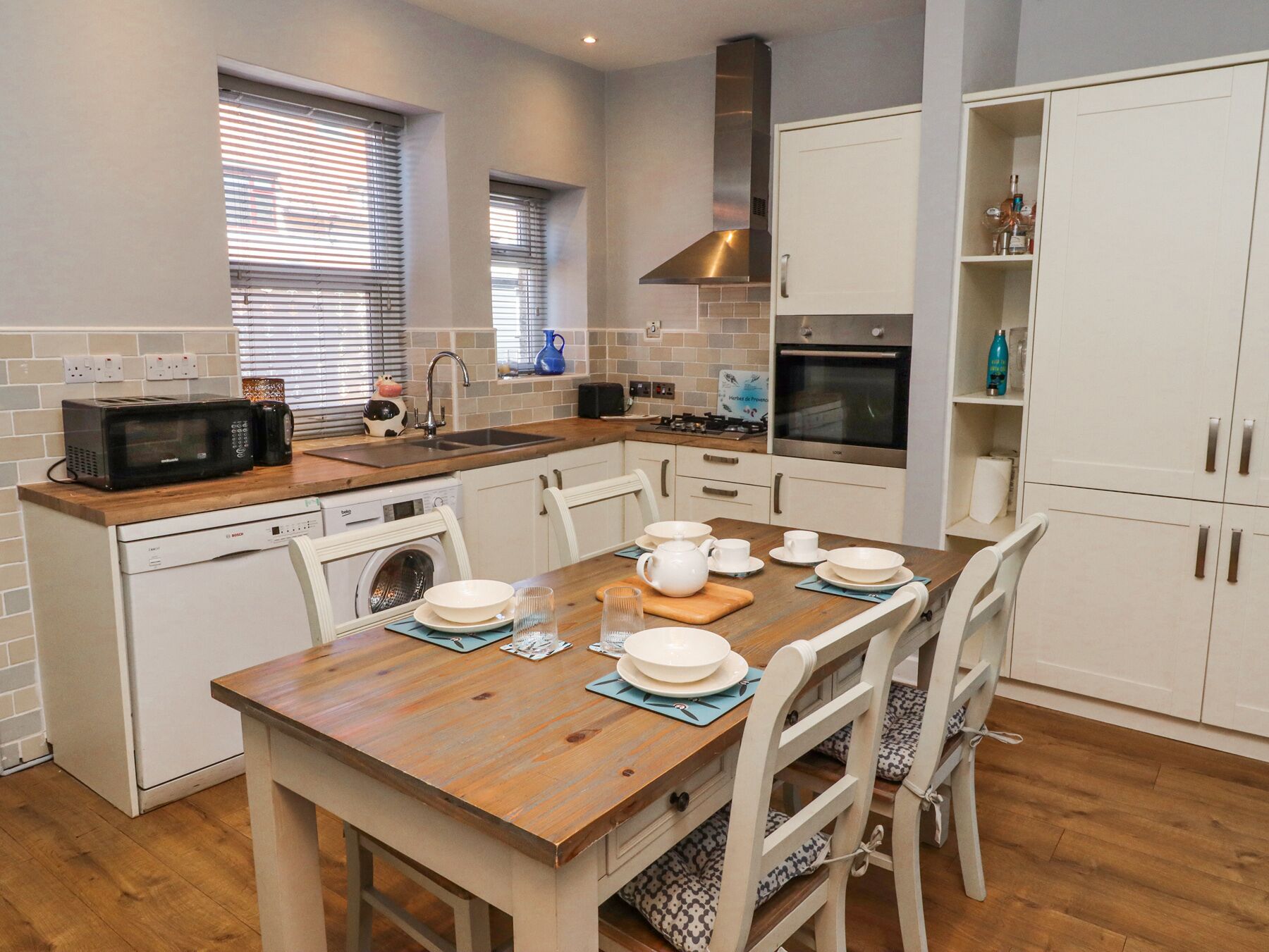 Kookgerei, borden en bestek