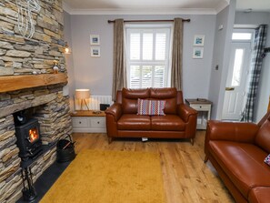 Living area - Kennie Cottage (Seahouses)