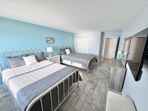 2 bedrooms, free WiFi, bed sheets - Oceanfront | Watch Dolphins Play |Heated Pool 1001 (Virginia Beach)