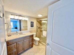 Unclassified image, 2 of 30, button