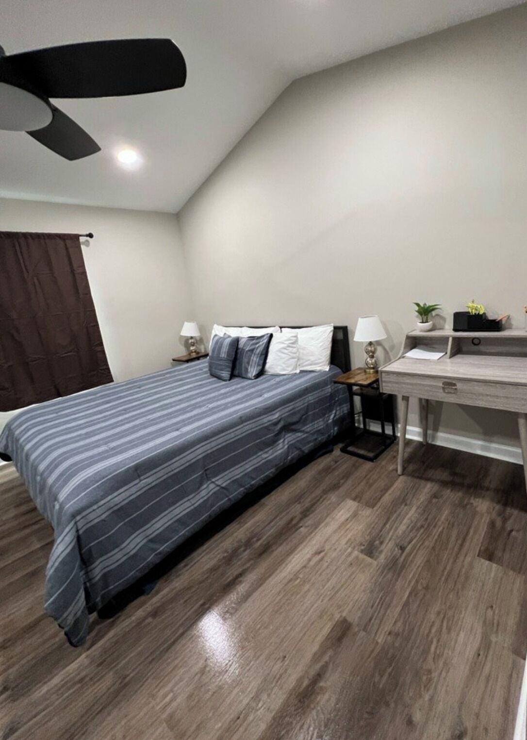 4 Schlafzimmer, Bügeleisen/Bügelbrett, WLAN, Bettwäsche