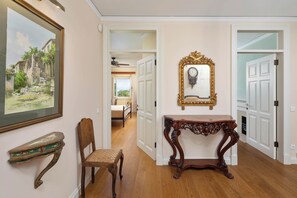 Classic Apartment, City View | Free WiFi, bed sheets