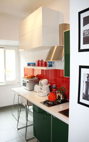Private kitchen - Gli Scipioni Bed & Breakfast (Rome)