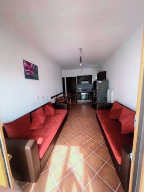 Living area - One-bedroom apartment with pool view (Cabo Negro)