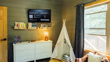 智能電視、壁爐、電子遊戲、足球機