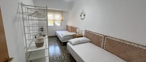 3 Schlafzimmer, Bügeleisen/Bügelbrett, WLAN, Bettwäsche